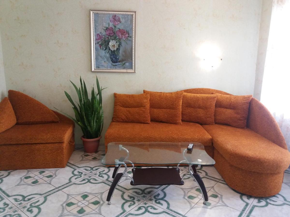 ניקולייב Apartment On 8 Marta Street מראה חיצוני תמונה